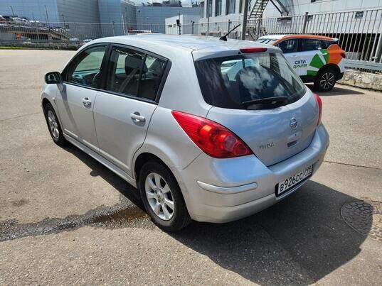 Nissan Tiida, 2011 г., 122 749 км