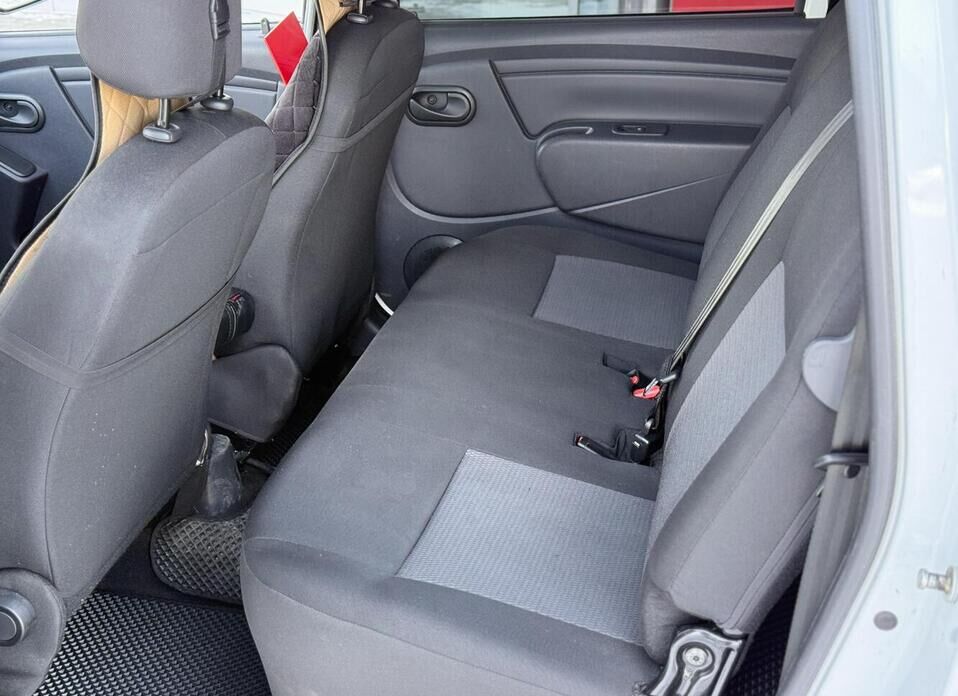 LADA (ВАЗ) Largus, I Рестайлинг 1.6 MT (90 л.с.)