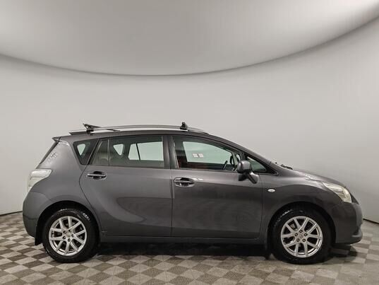 Toyota Verso, 2011 г., 272 160 км