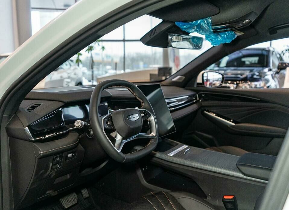 Geely Preface 2.0 AMT (200 л.с.)