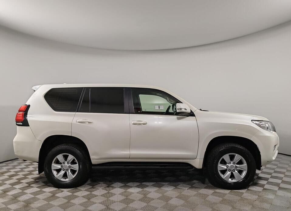 Toyota Land Cruiser Prado, 150 Series Рестайлинг 2 2.7 AT (163 л.с.) 4WD
