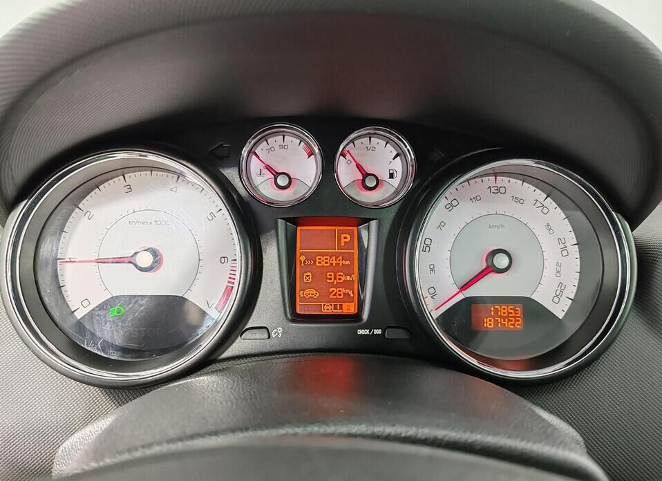 Peugeot 308, I Рестайлинг 1.6 AT (120 л.с.)