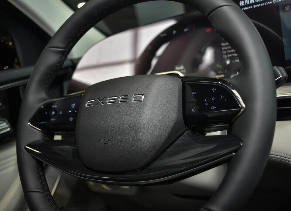 EXEED RX 2.0 AT (249 л.с.) 4WD