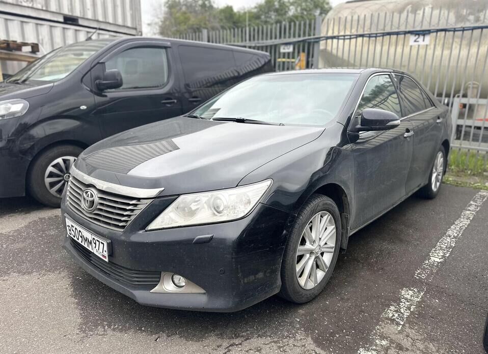 Toyota Camry 3.5 AT (249 л.с.)