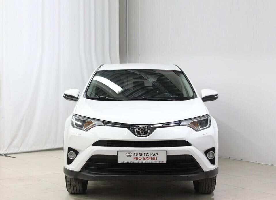 Toyota RAV4 2.0 MT (146 л.с.)