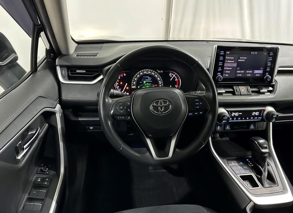 Toyota RAV4, V (XA50) 2.5 AT (199 л.с.) 4WD