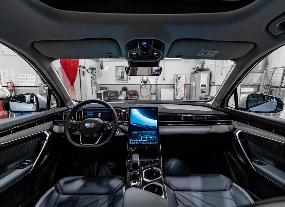 Geely Atlas, II 1.5 AMT (147 л.с.)