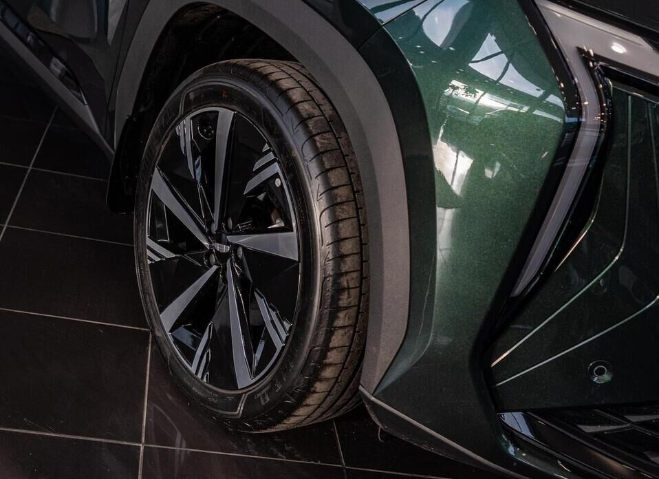 Geely Atlas, II 2.0 AT (200 л.с.) 4WD