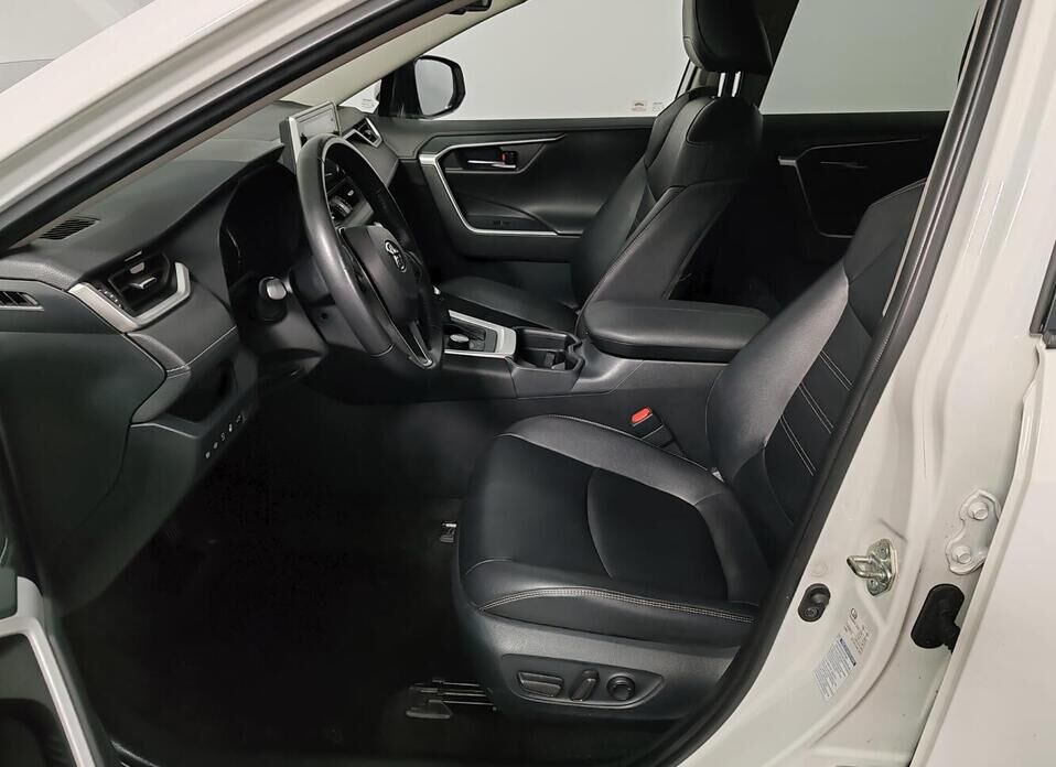 Toyota RAV4, V (XA50) 2.0 CVT (149 л.с.) 4WD
