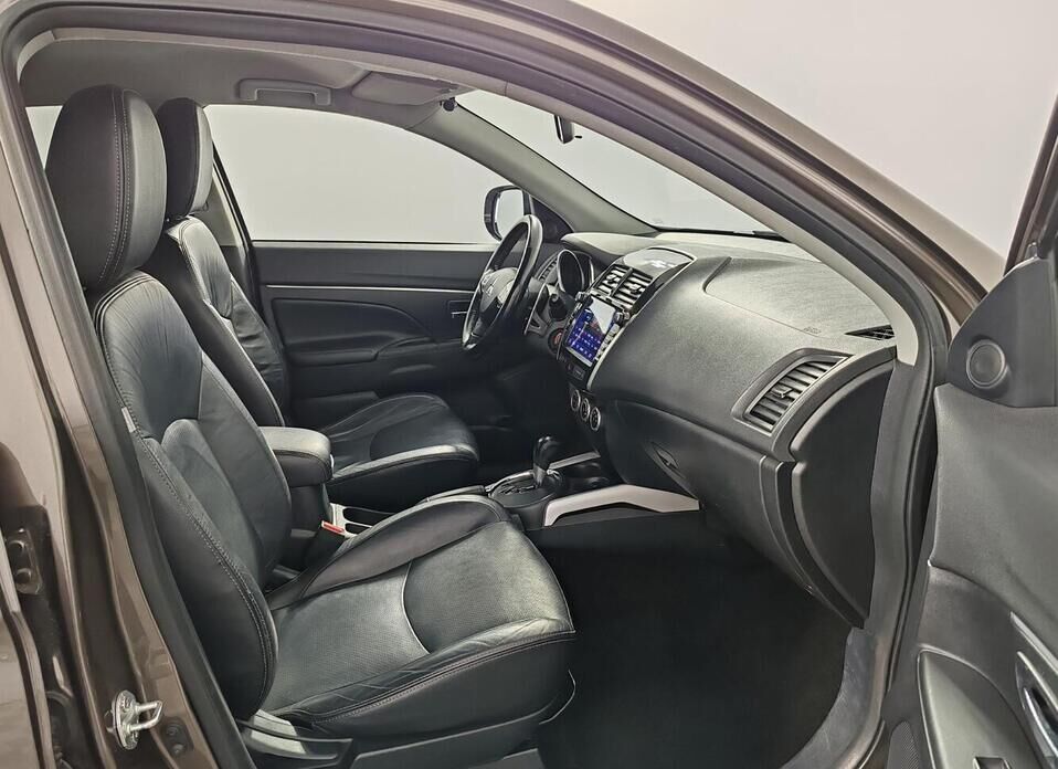 Mitsubishi ASX, I 1.8 CVT (140 л.с.)