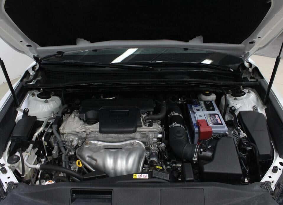 Toyota Camry, VIII (XV70) 2.5 AT (181 л.с.)