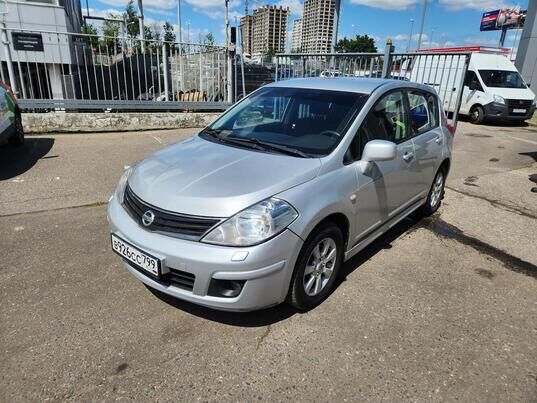 Nissan Tiida, 2011 г., 122 749 км