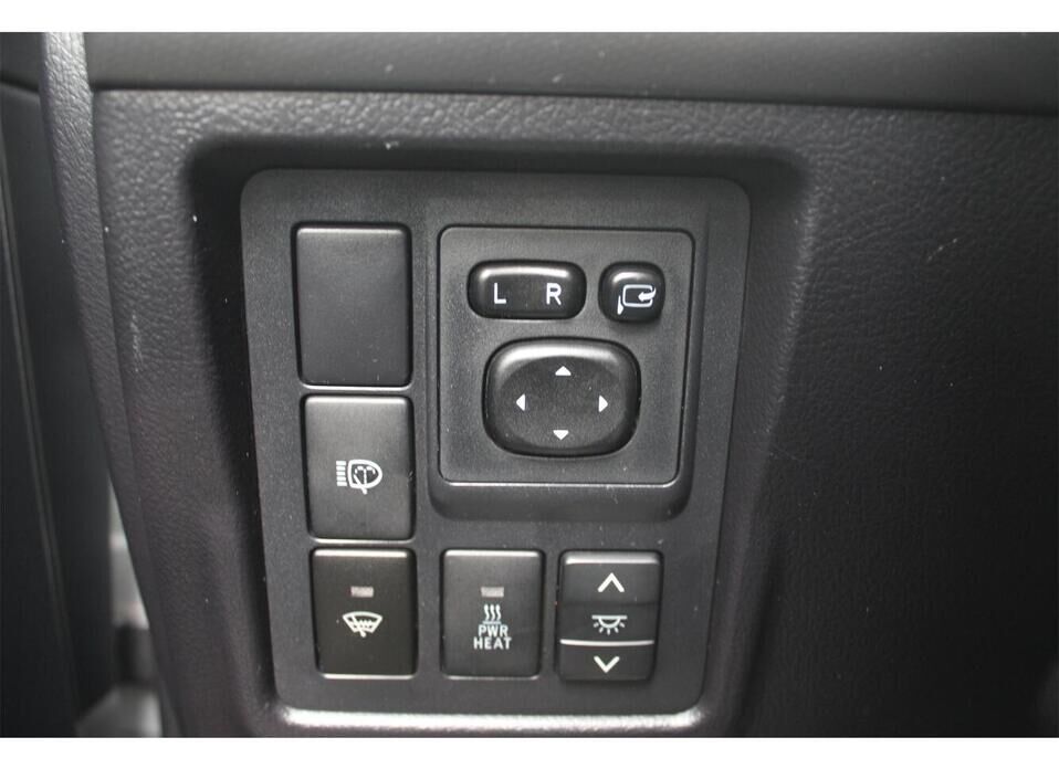 Toyota Land Cruiser Prado 3.0d AT (173 л.с.) 4WD