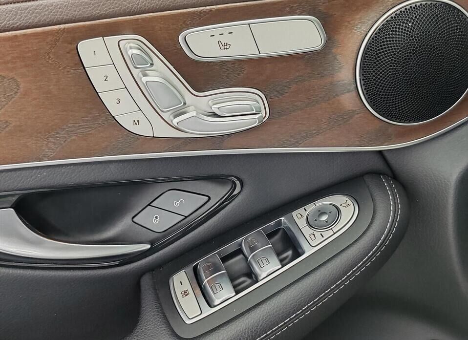 Mercedes-Benz GLC, I (X253) 250 2.0 AT (211 л.с.) 4WD
