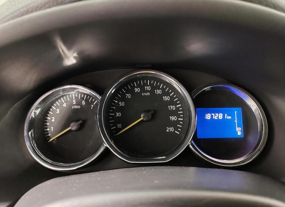 Renault Logan, II 1.6 AT (102 л.с.)