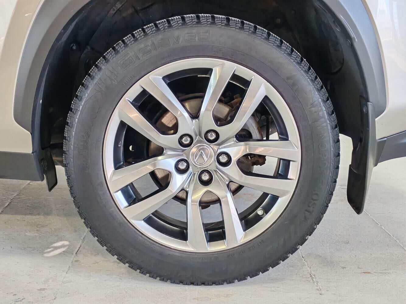 Lexus NX, I 200 2.0 CVT (150 л.с.) 4WD