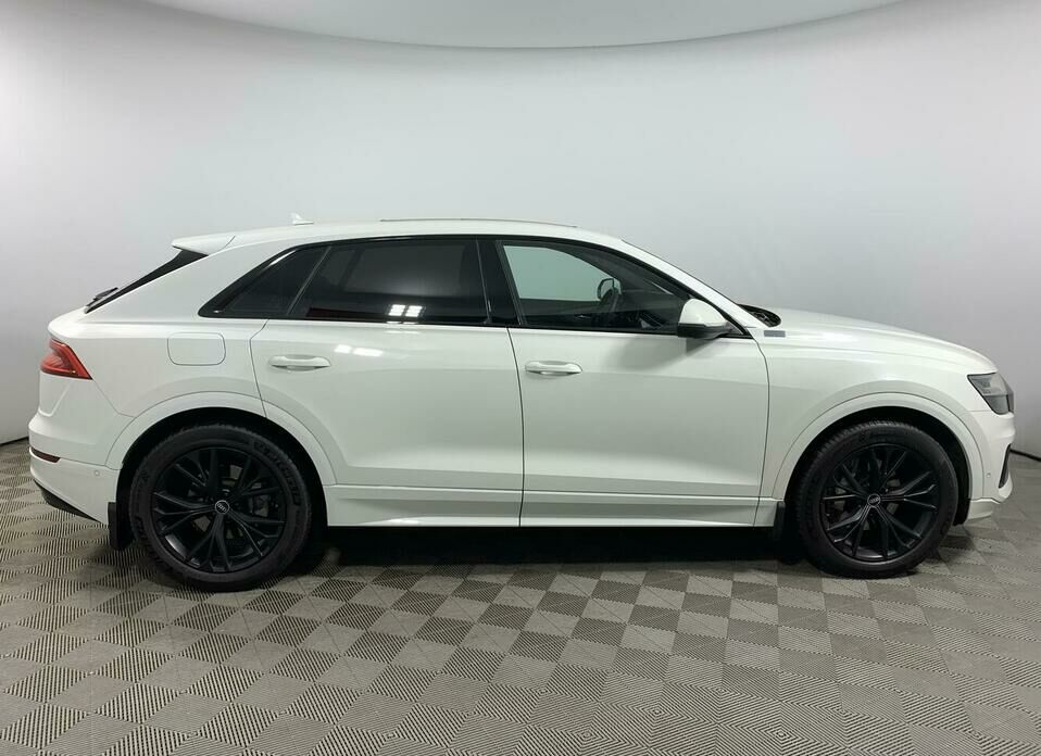 Audi Q8 55 TFSI 3.0 AT (340 л.с.) 4WD