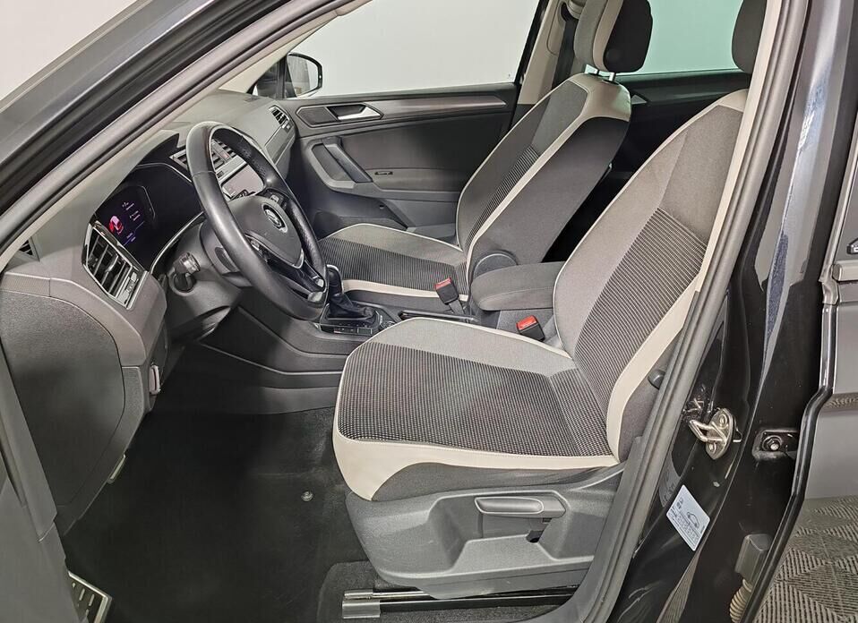 Volkswagen Tiguan, II 1.4 AMT (150 л.с.) 4WD