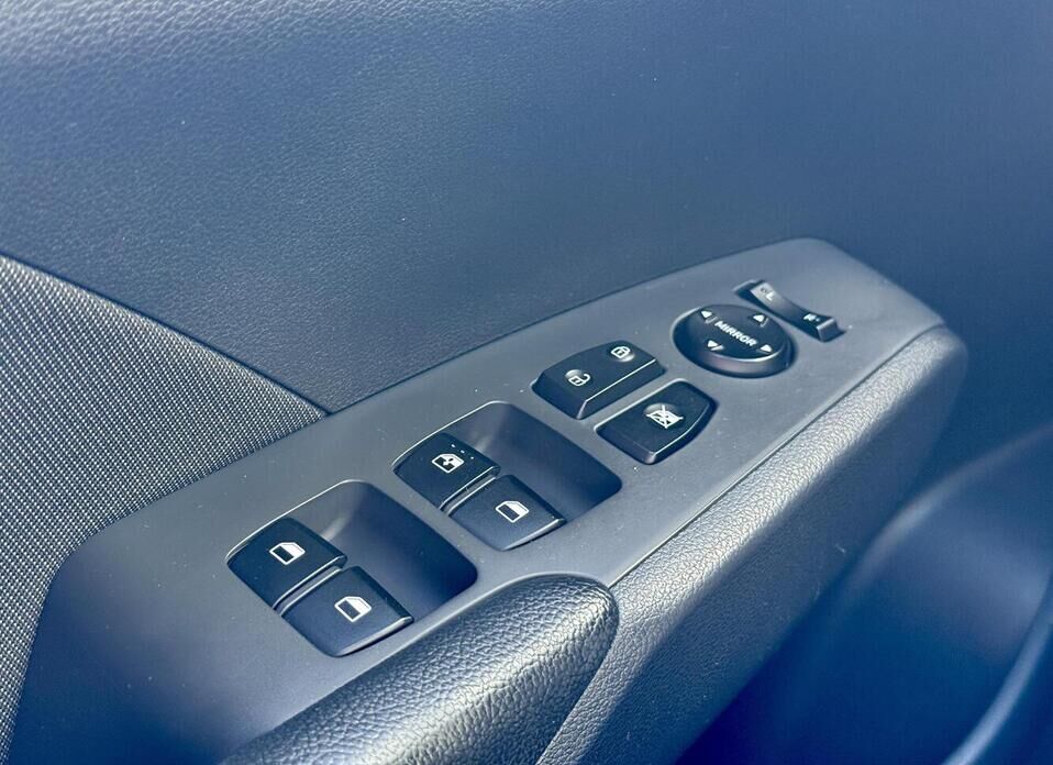 Hyundai Solaris, II 1.6 AT (123 л.с.)