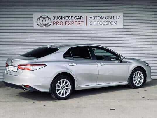 Toyota Camry, 2021&nbsp;г., 77&nbsp;424&nbsp;км