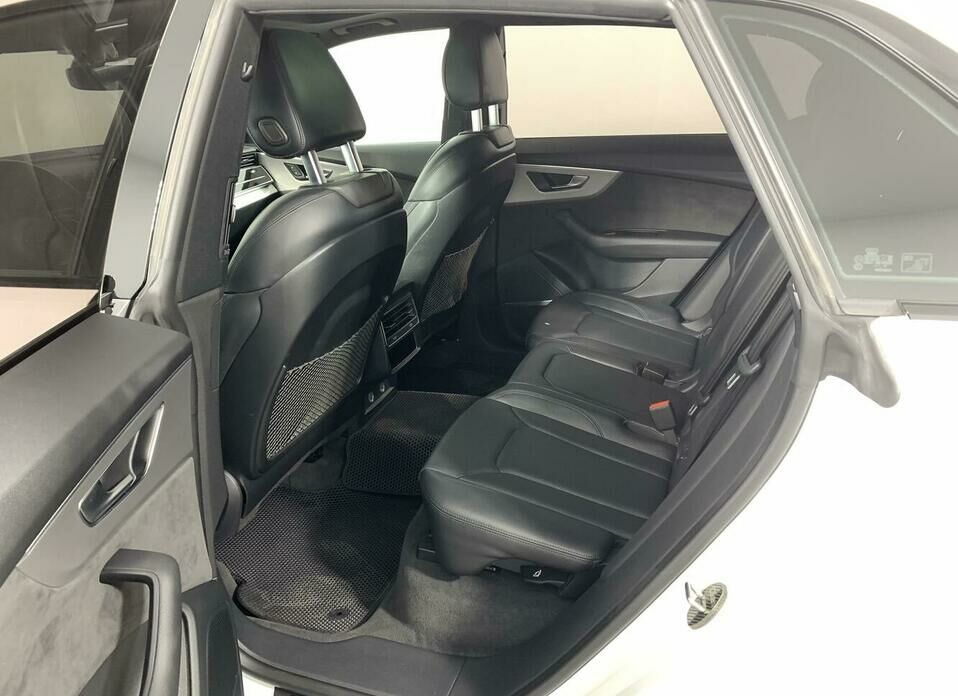 Audi Q8 55 TFSI 3.0 AT (340 л.с.) 4WD