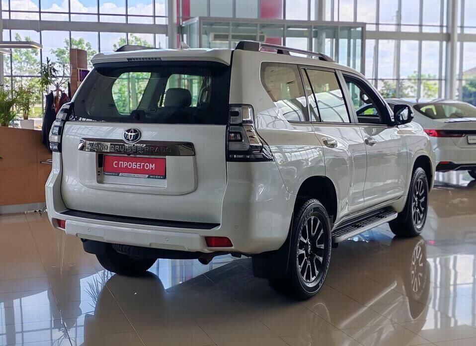 Toyota Land Cruiser Prado, 150 Series Рестайлинг 3 2.8d AT (200 л.с.) 4WD