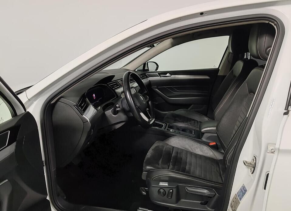 Volkswagen Passat, B8 Рестайлинг 1.4 AMT (150 л.с.)