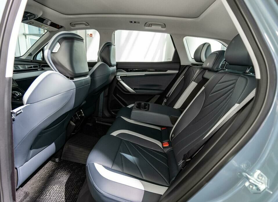 Geely Atlas 2.0 AT (200 л.с.) 4WD