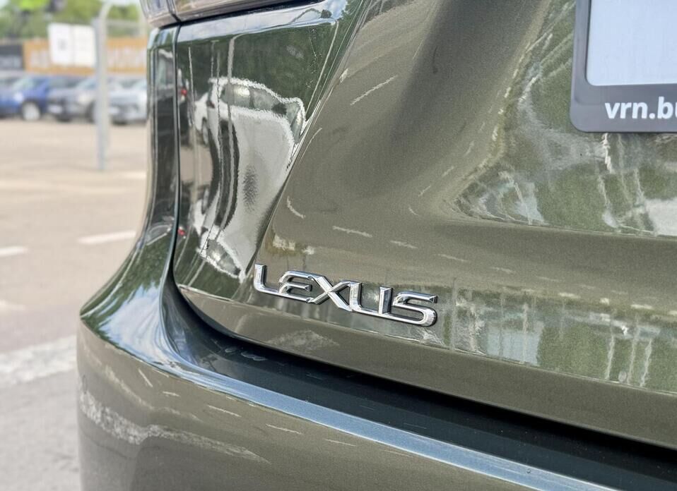 Lexus RX, IV Рестайлинг 300 2.0 AT (238 л.с.) 4WD
