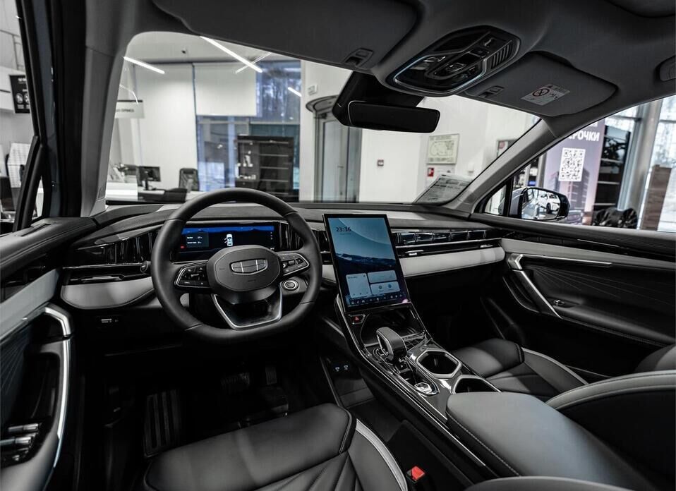 Geely Atlas, II 1.5 AMT (147 л.с.)