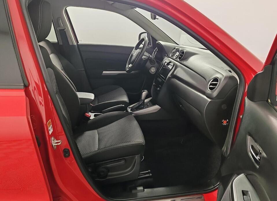 Suzuki Vitara, II Рестайлинг 1.6 AT (117 л.с.)