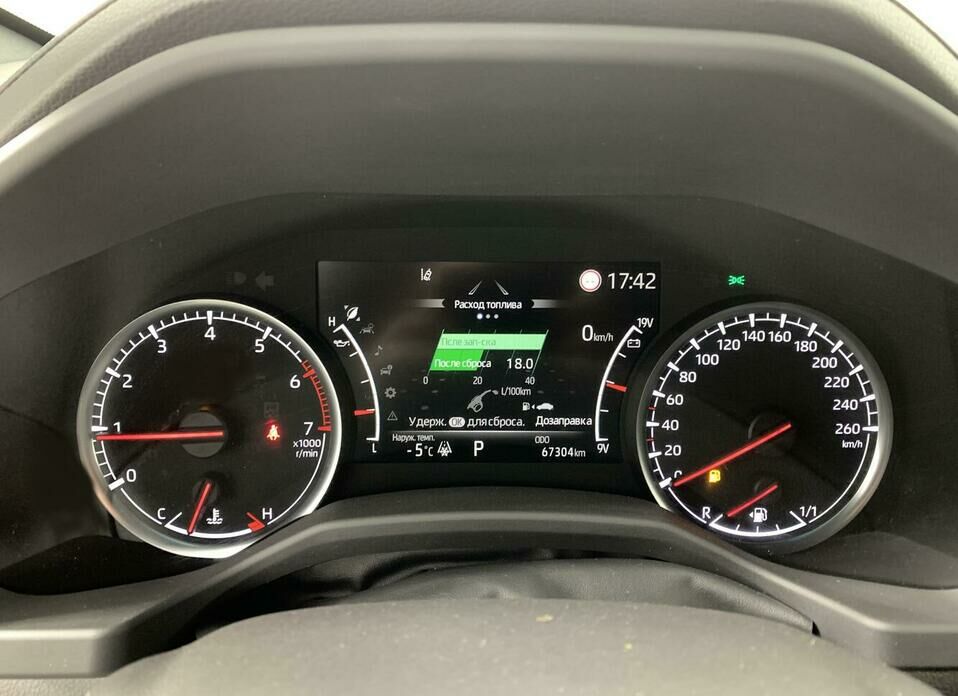 Toyota Land Cruiser 3.5 AT (415 л.с.) 4WD