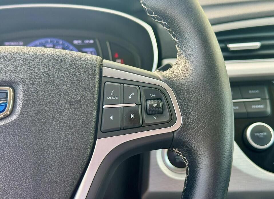 Geely Atlas, I 2.4 AT (149 л.с.) 4WD