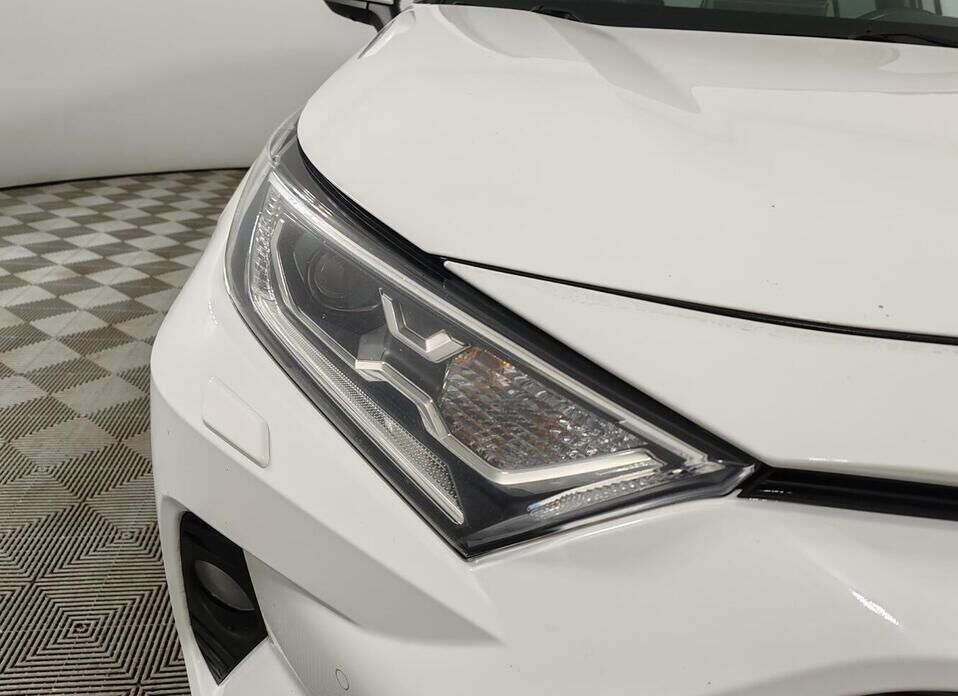Toyota RAV4, V (XA50) 2.0 CVT (149 л.с.) 4WD