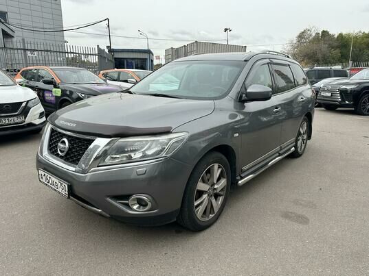 Nissan Pathfinder, 2015 г., 140 001 км