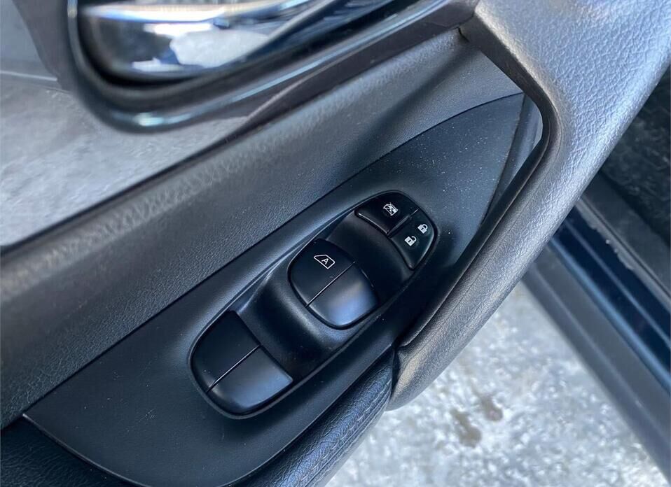 Nissan X-Trail, III Рестайлинг 2.0 CVT (144 л.с.) 4WD