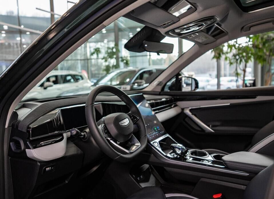 Geely Atlas, II 2.0 AT (200 л.с.) 4WD