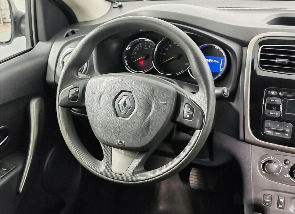 Renault Logan 1.6 AT (102 л.с.)