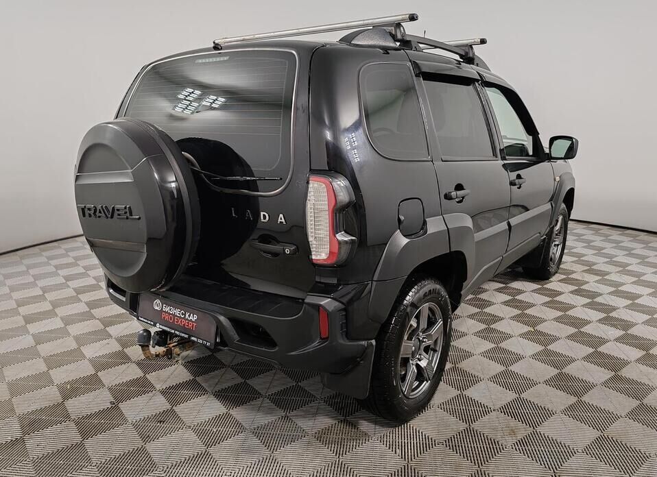 LADA (ВАЗ) Niva 1.7 MT (80 л.с.) 4WD