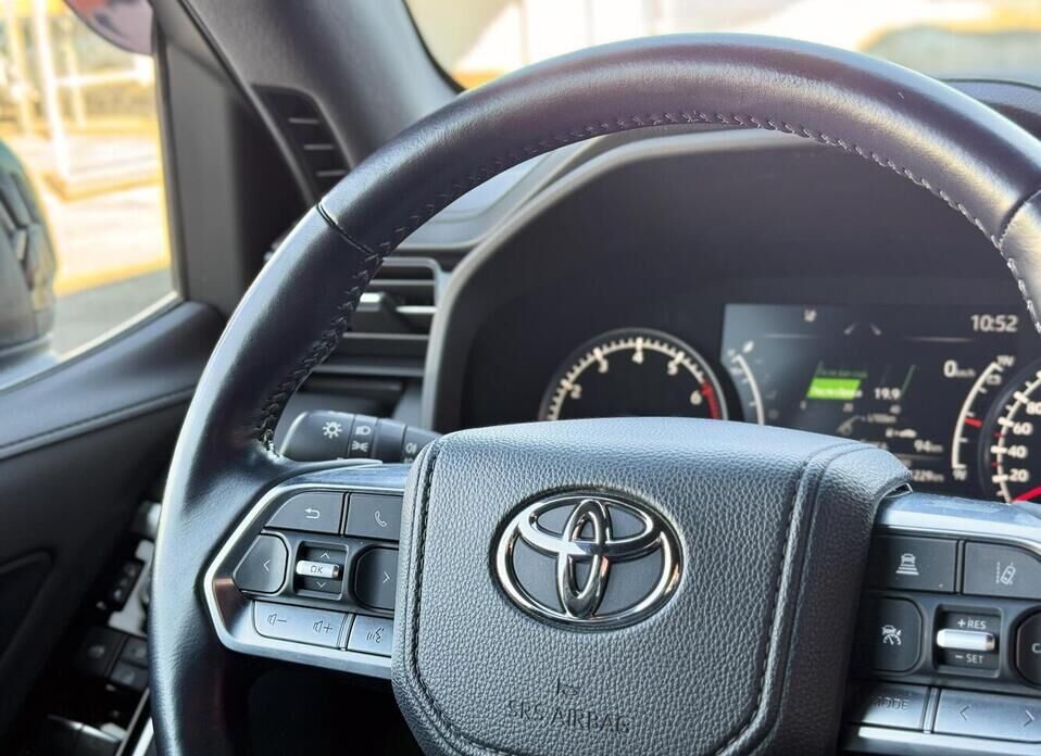 Toyota Land Cruiser, 300 Series 3.4 AT (415 л.с.) 4WD