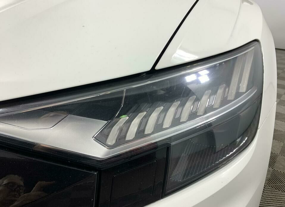 Audi Q8 55 TFSI 3.0 AT (340 л.с.) 4WD