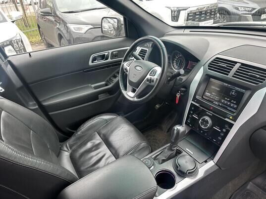Ford Explorer, 2014&nbsp;г., 59&nbsp;645&nbsp;км