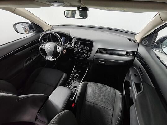 Mitsubishi Outlander, 2019&nbsp;г., 135&nbsp;978&nbsp;км