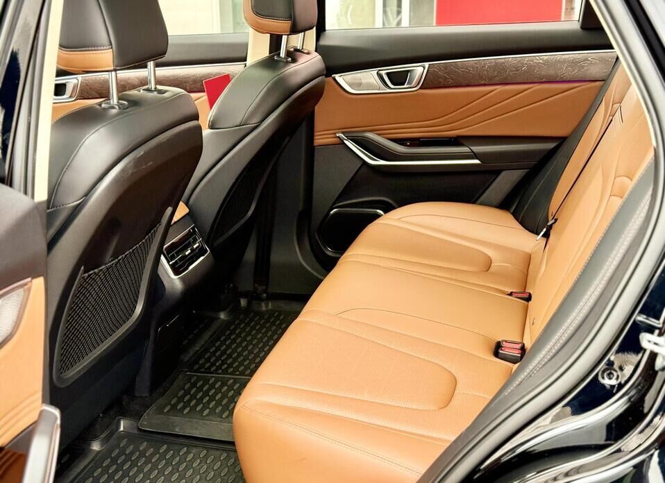 FAW Bestune T99, I Рестайлинг 6-speed 2.0 AT (224 л.с.)