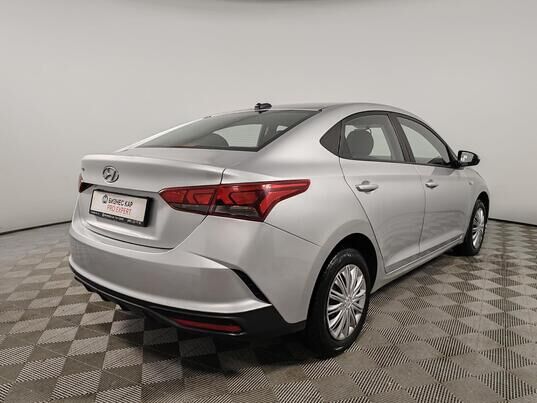 Hyundai Solaris, II Рестайлинг, 2021 г., 52 117 км