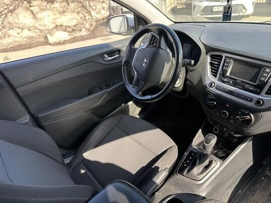 Hyundai Solaris, 2019&nbsp;г., 133&nbsp;439&nbsp;км