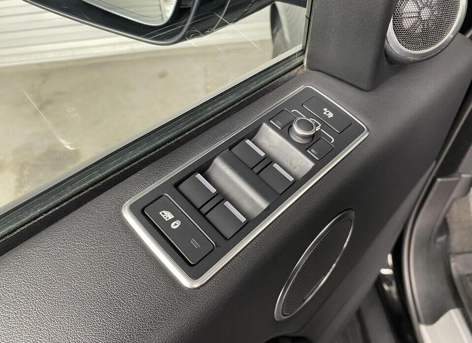 Land Rover Range Rover, IV Long 3.0d AT (248 л.с.) 4WD