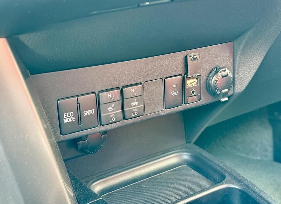 Toyota RAV4, IV (CA40) Рестайлинг 2.0 CVT (146 л.с.) 4WD