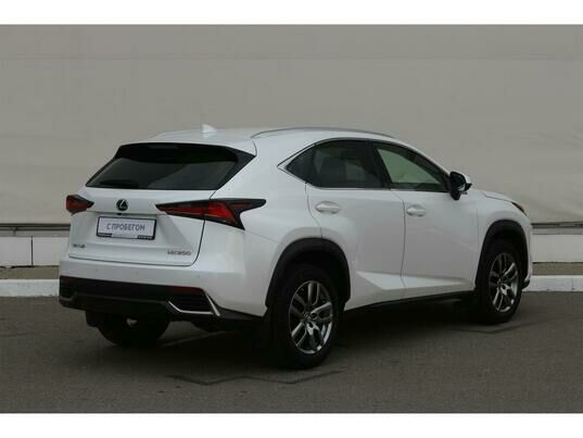 Lexus NX, 2017 г., 92 982 км