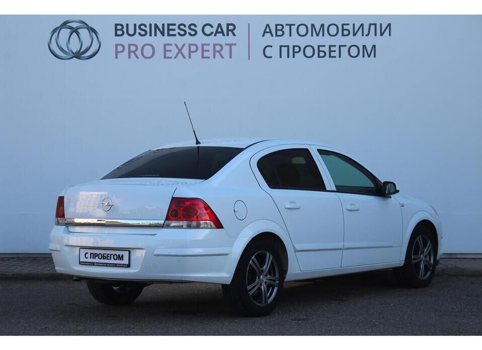 Opel Astra 1.6 MT (115 л.с.)